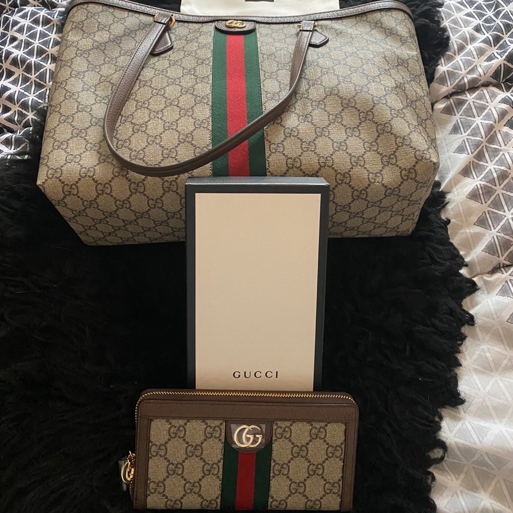 Gucci Ophidia GG Medium Tote